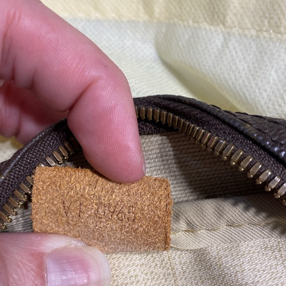 Louis Vuitton Deauville - Picture 15 of 15